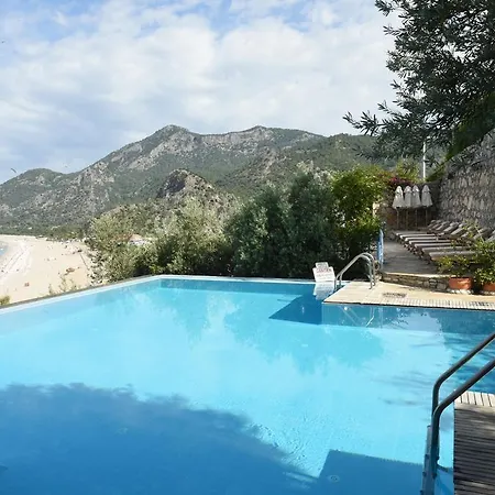 Beyaz Yunus - Adult Only Ölüdeniz