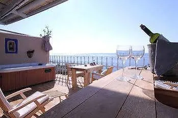 Beyaz Yunus - Adult Only 3* Ölüdeniz